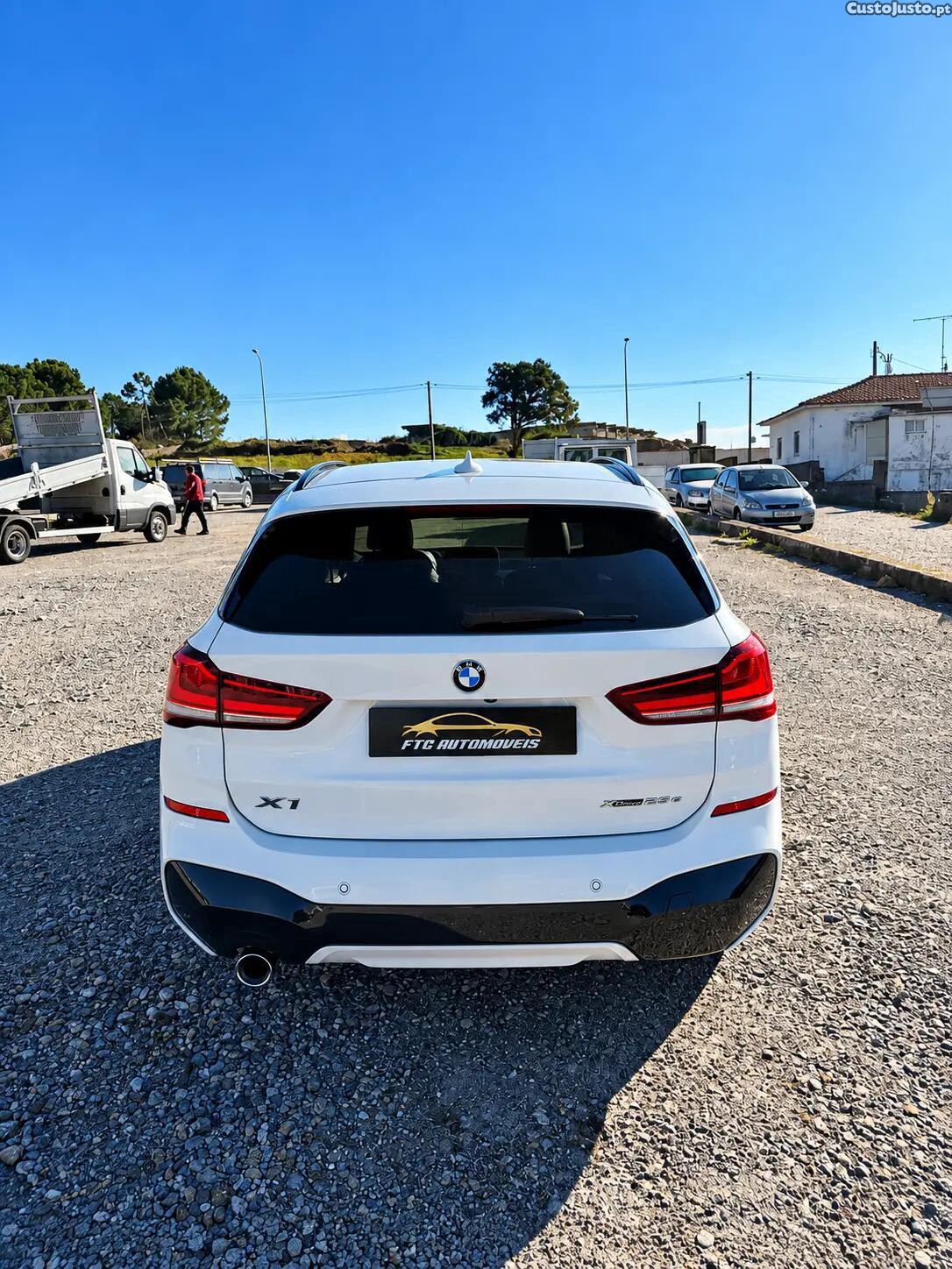 BMW X1 xDrive25e M Sport - 20 — photo 4