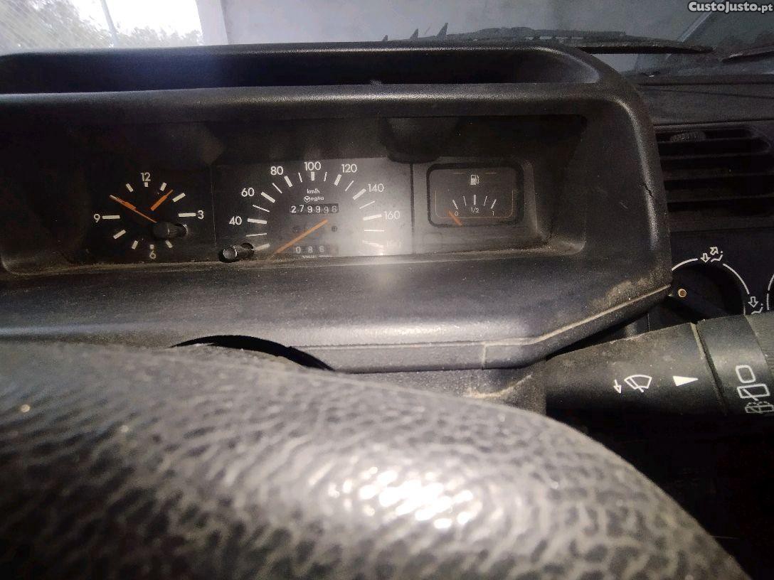 Peugeot 205 1.8 D - 94 foto 4