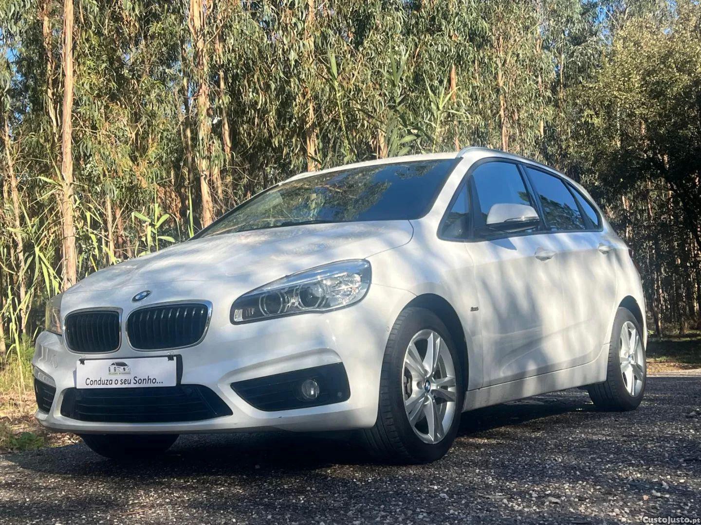 BMW 216 Active Tourer D line sport auto — fotografia 10