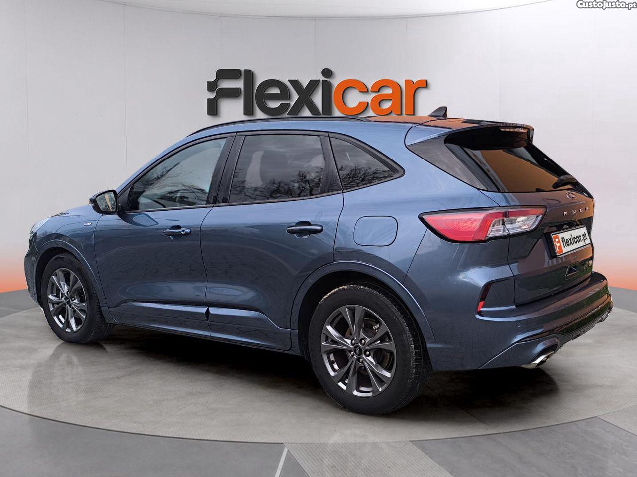 Ford Kuga 1.5 TDCi EcoBlue ST-Line — fotografia 13