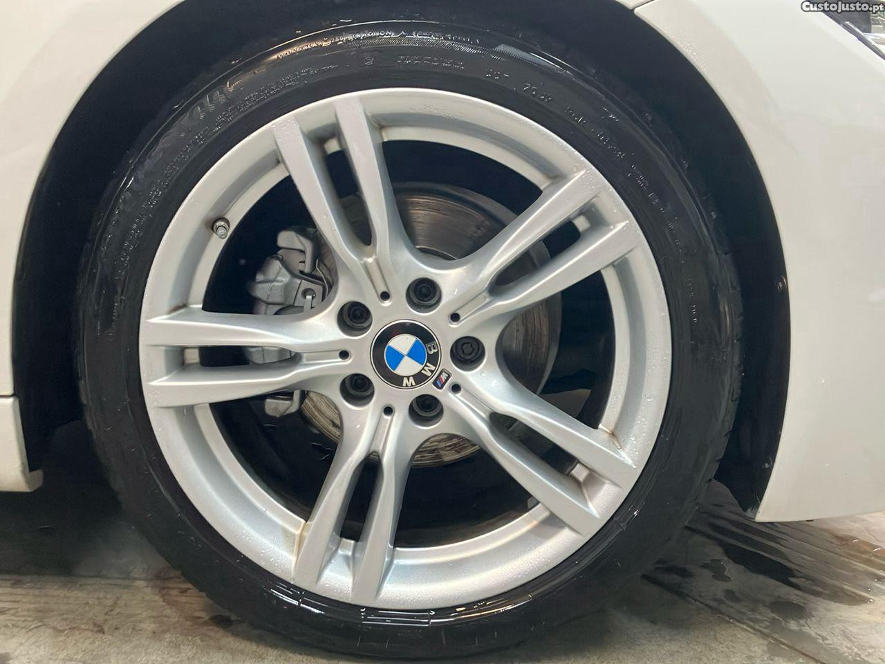 BMW 318 d Touring Pack M — fotografia 17