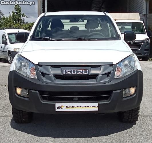 Isuzu D-Max 2.5 D  4WD — photo 3