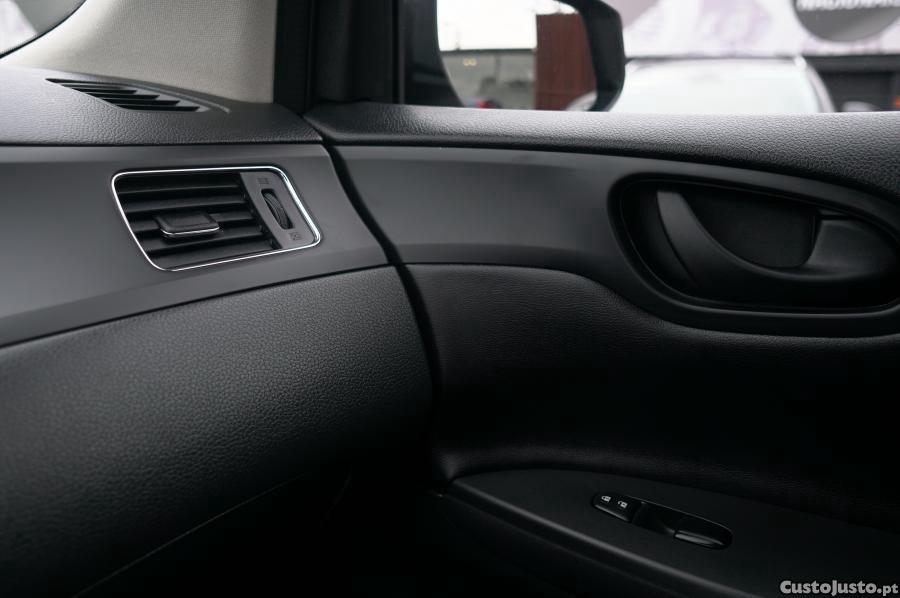 Nissan Pulsar 1.5 dCi Acenta — fotografia 5
