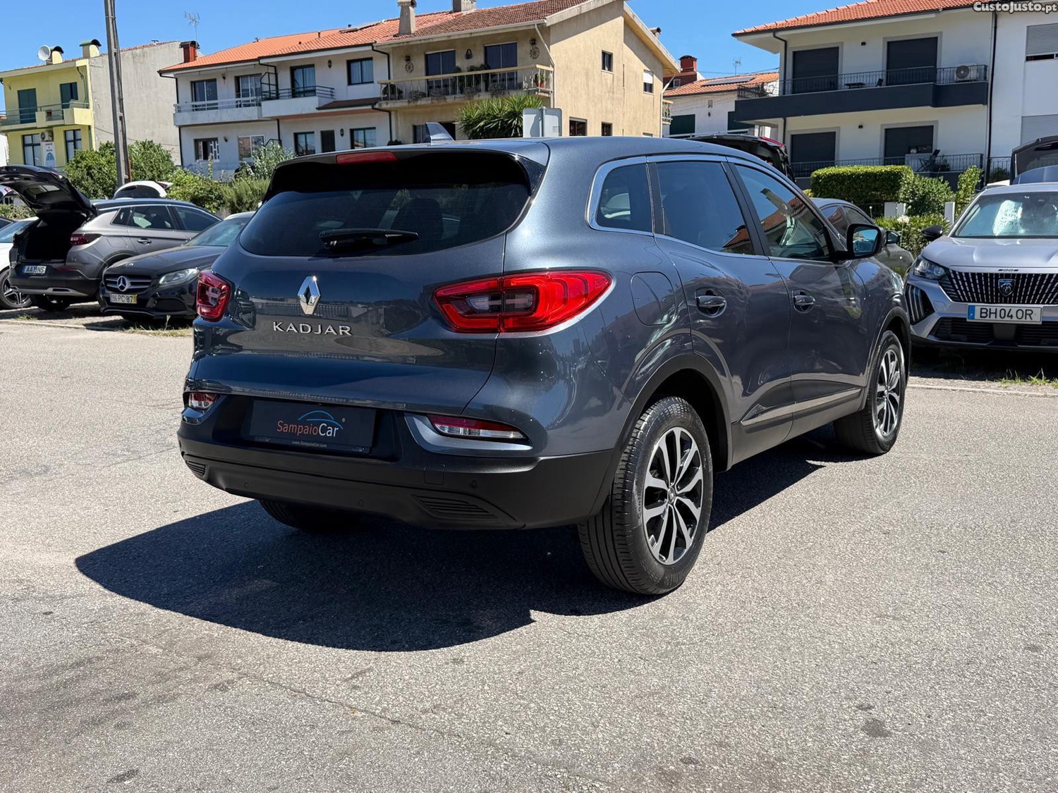 Renault Kadjar 1.3 TCe Intens EDC — fotografia 23