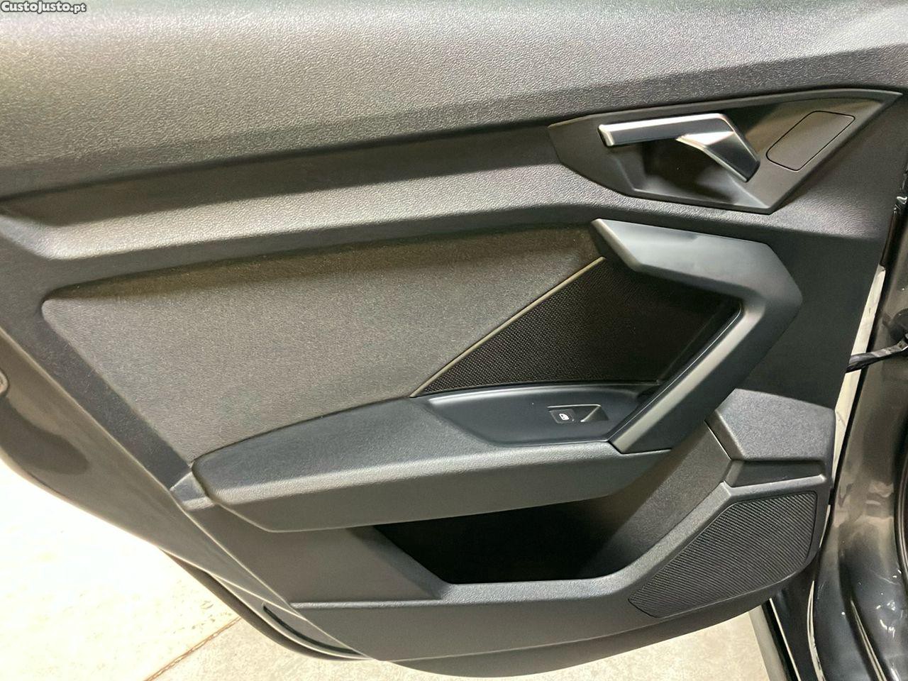 Audi A3 Sportback 45 TFSIe S tronic S line — fotografia 5