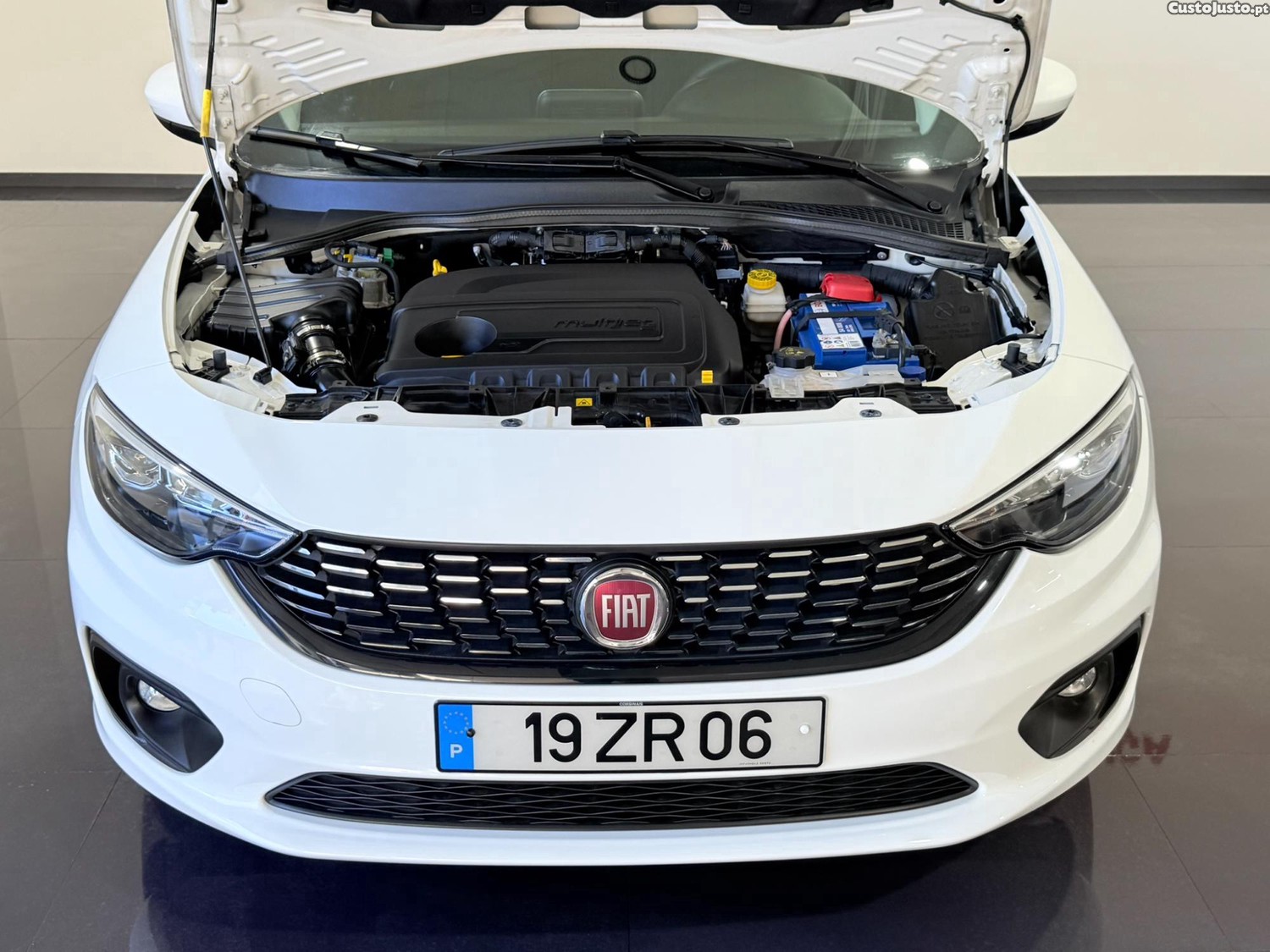 Fiat Tipo 1.3 M-JET LOUNGE 95 CV - NACIONAL - 41157 KM — fotografia 3