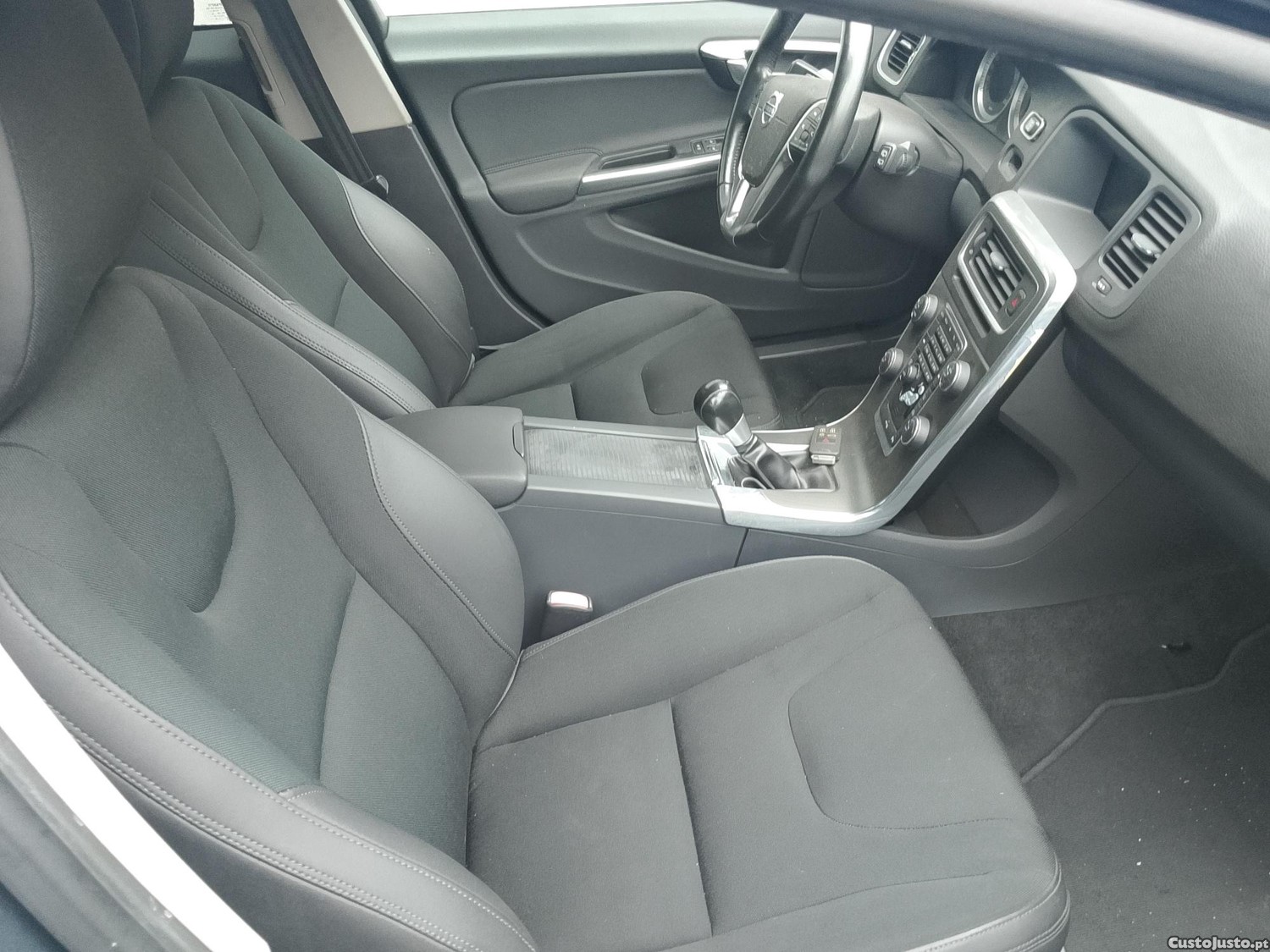 Volvo V60 2.0 D3 - 12 foto 5