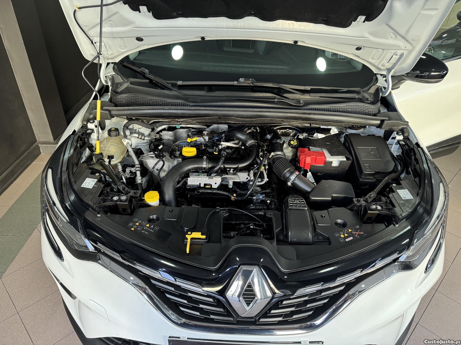Renault Captur 0.1 TCeItens — fotografia 3