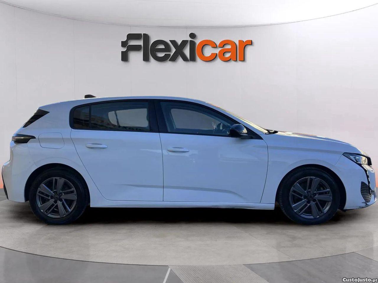 Peugeot 308 1.5 BlueHDi Active Pack — fotografia 17