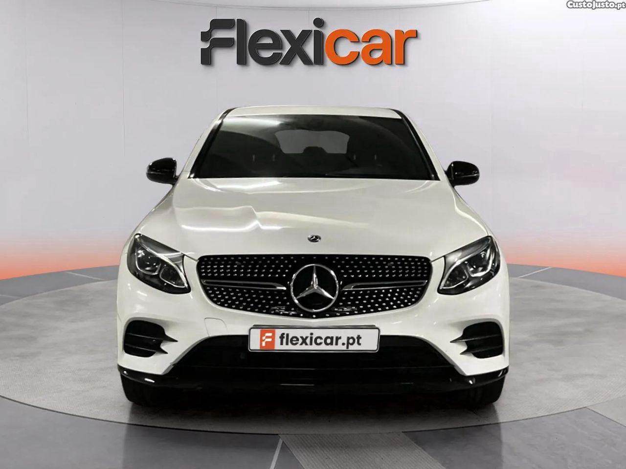Mercedes-Benz GLC 350 e Coupé AMG Line 4-Matic — fotografia 18