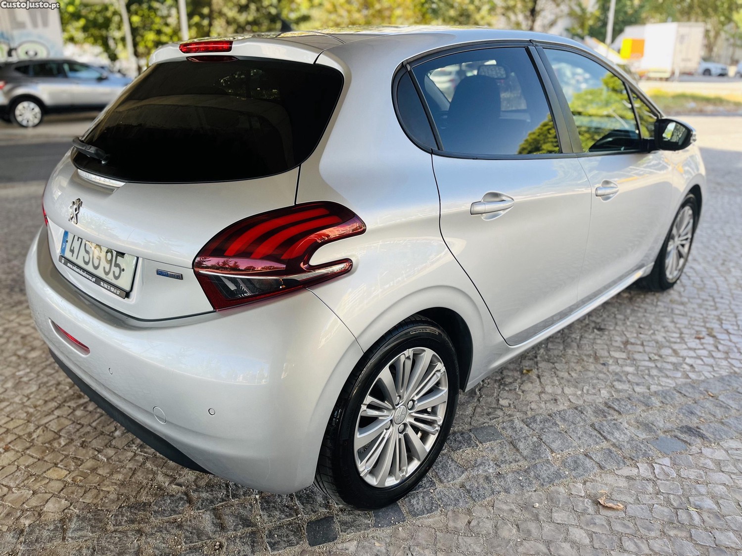 Peugeot 208 1.2 Style 82 Cv — fotografia 8