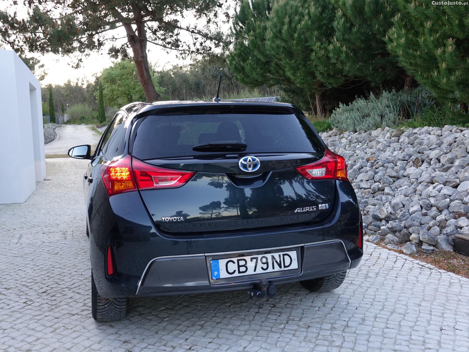 Toyota Auris 1.8 HSD Exclusive+Navi — fotografia 7