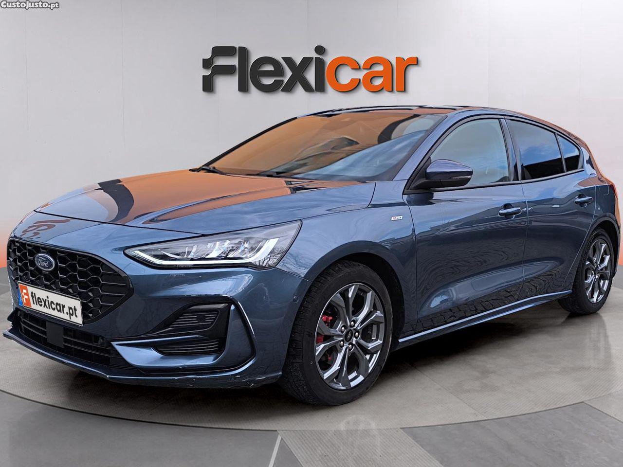 Ford Focus 1.0 EcoBoost MHEV ST-Line — fotografia 14