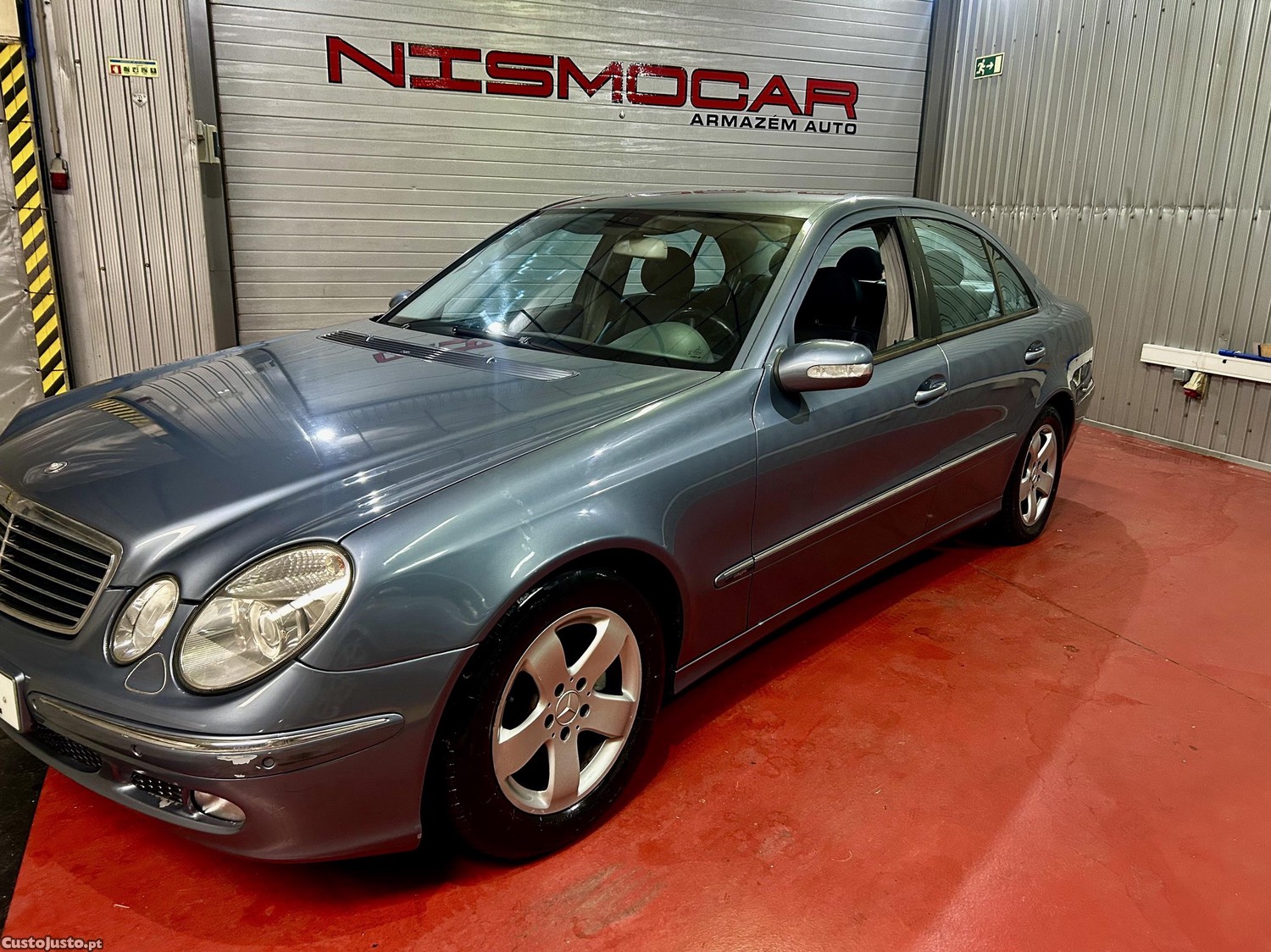 Mercedes-Benz E 220 153 mês muito bom estado caixa automática  - 03 — photo 2