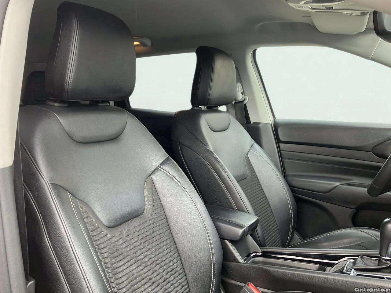 Jeep Compass 1.3 TG Limited — fotografia 6