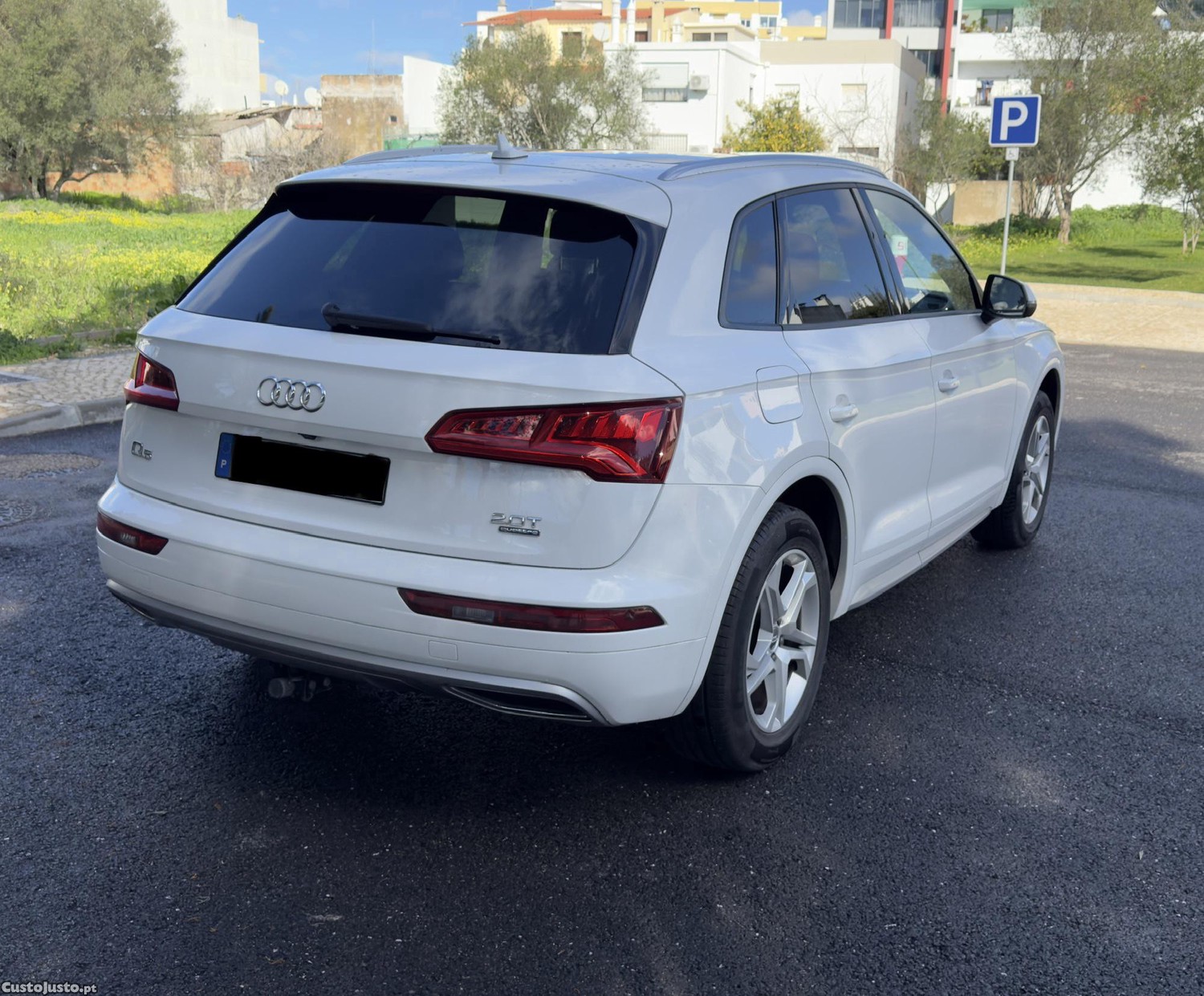 Audi Q5 2.0 TFSI QUATTROS-TRONIC — fotografia 6