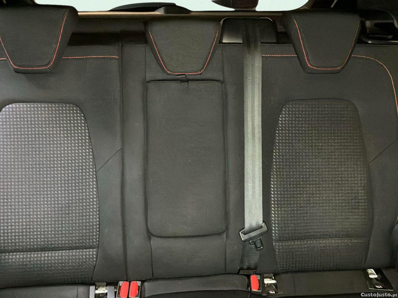 Ford Focus 1.0 EcoBoost MHEV ST-Line — fotografia 6