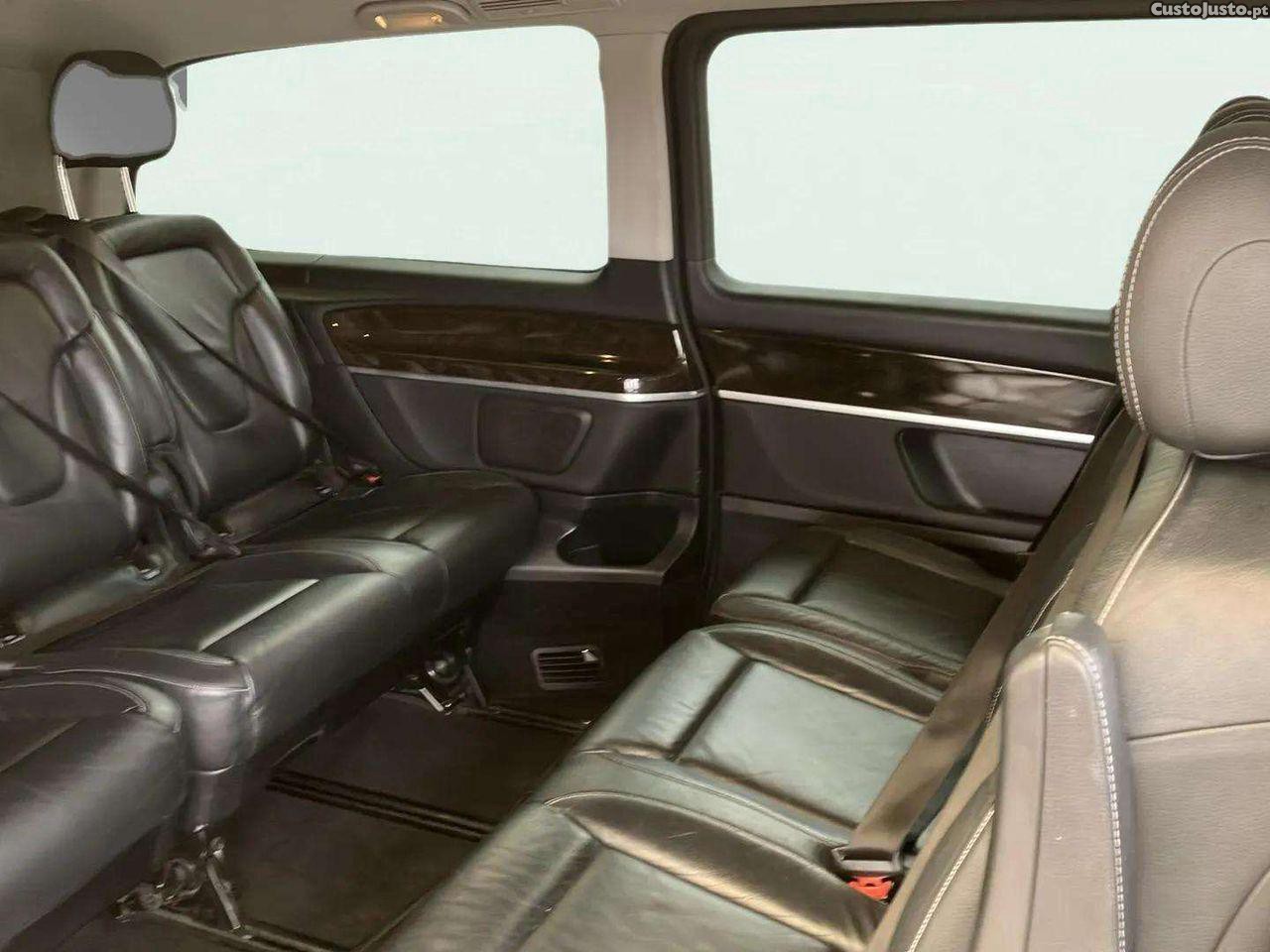 Mercedes-Benz V 220 d Longo Avantgarde Aut. — fotografia 10