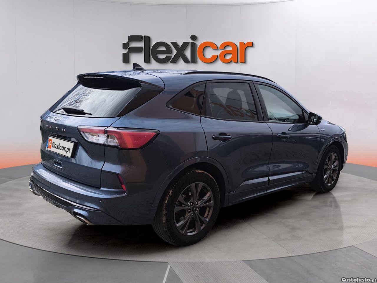 Ford Kuga 1.5 TDCi EcoBlue ST-Line — fotografia 11