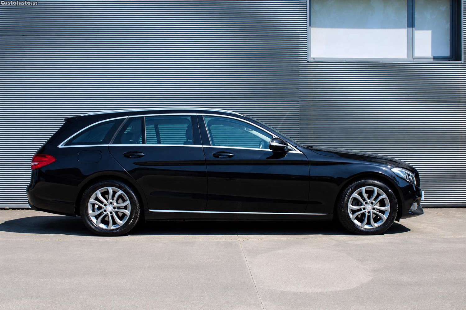 Mercedes-Benz C 200 Exclusive — fotografia 10