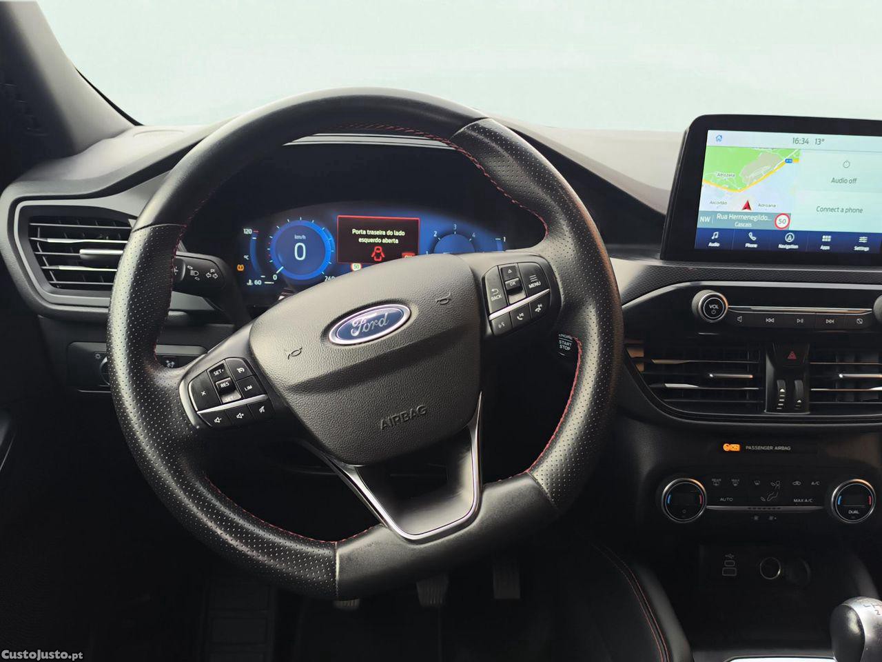 Ford Kuga 1.5 TDCi EcoBlue ST-Line — fotografia 6