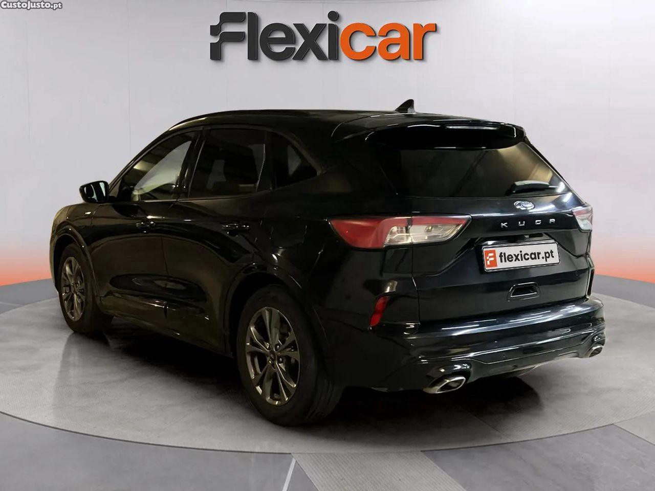 Ford Kuga 1.5 TDCi EcoBlue ST-Line — fotografia 18