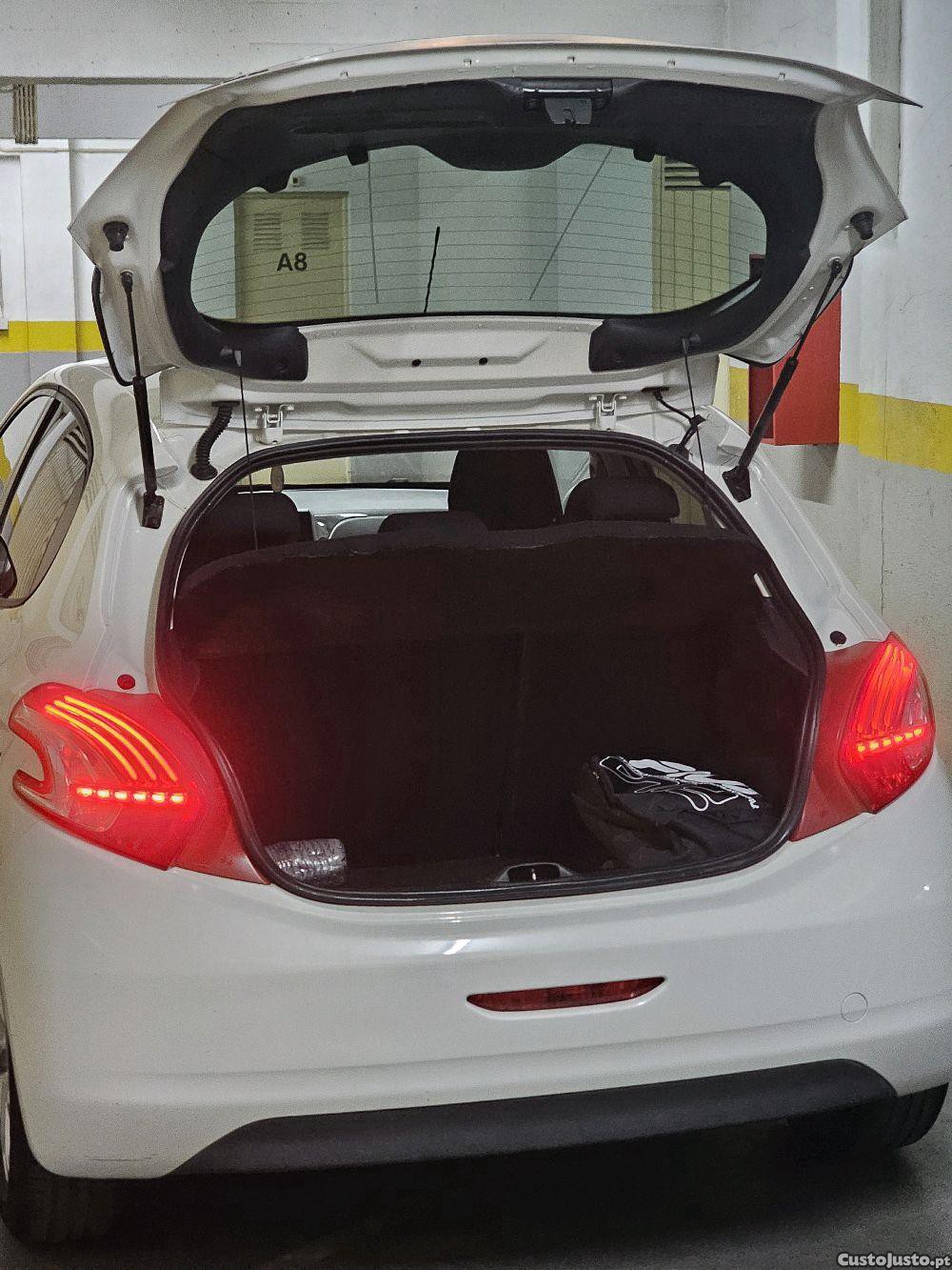 Peugeot 208 active - 13 — photo 5