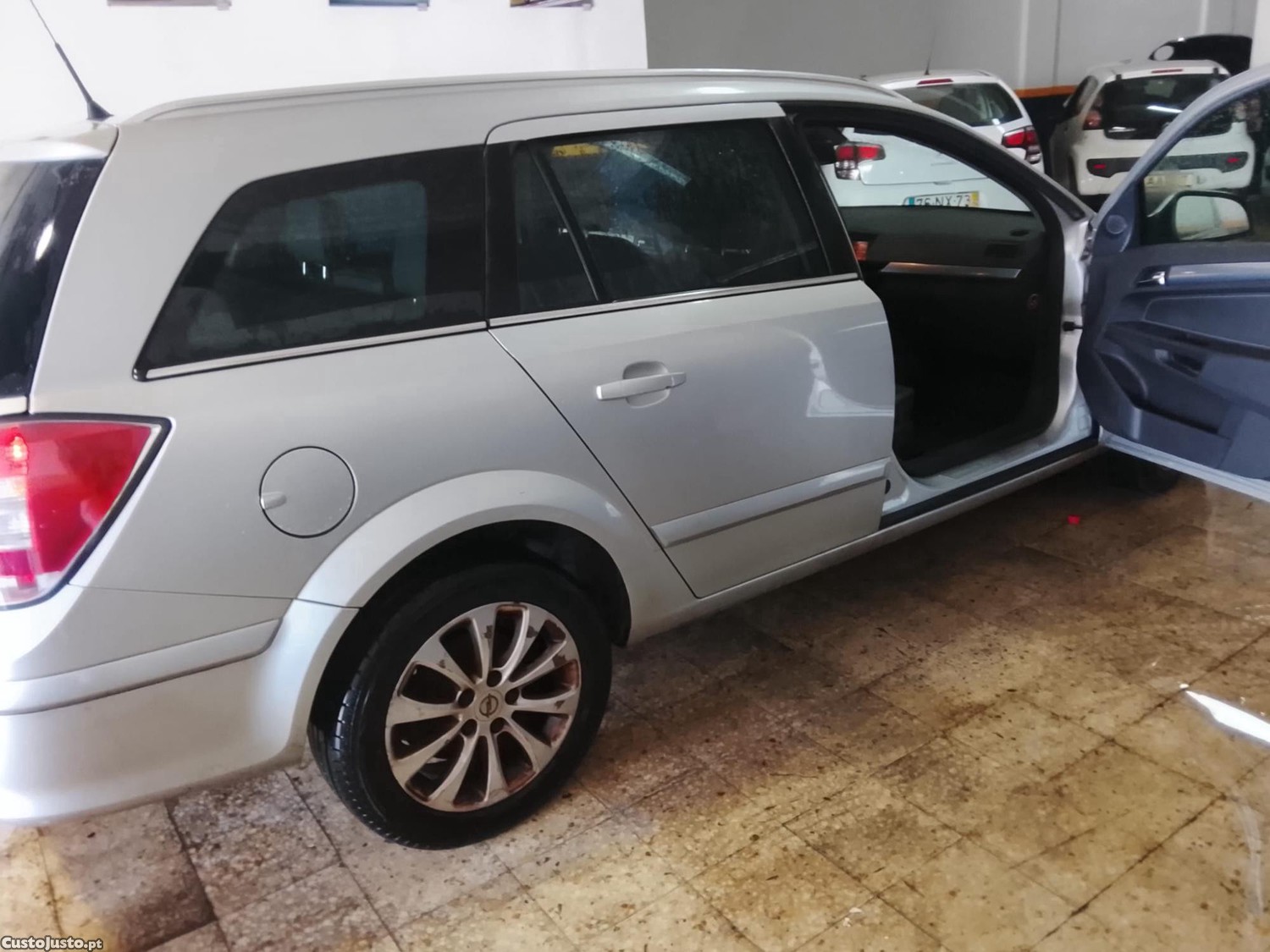 Opel Astra Station Wagon 1.7 Diesel - 09 — photo 4