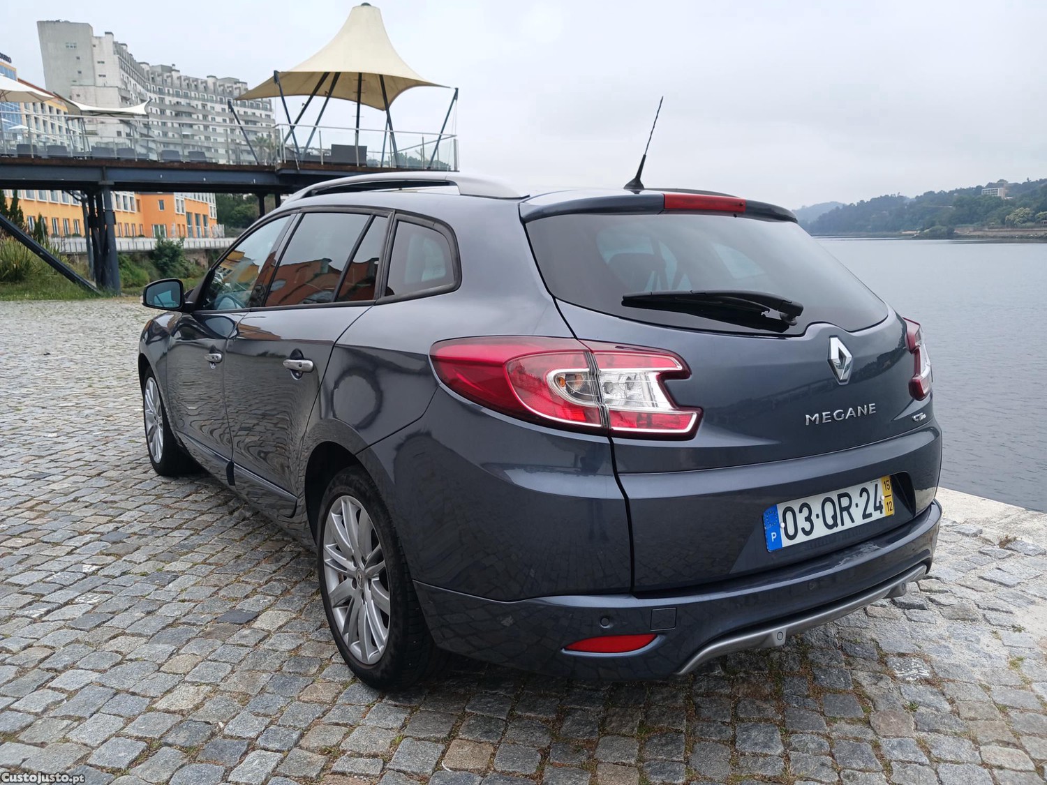 Renault Mégane 1.5 dci sportourer 2015 gt line — fotografia 5