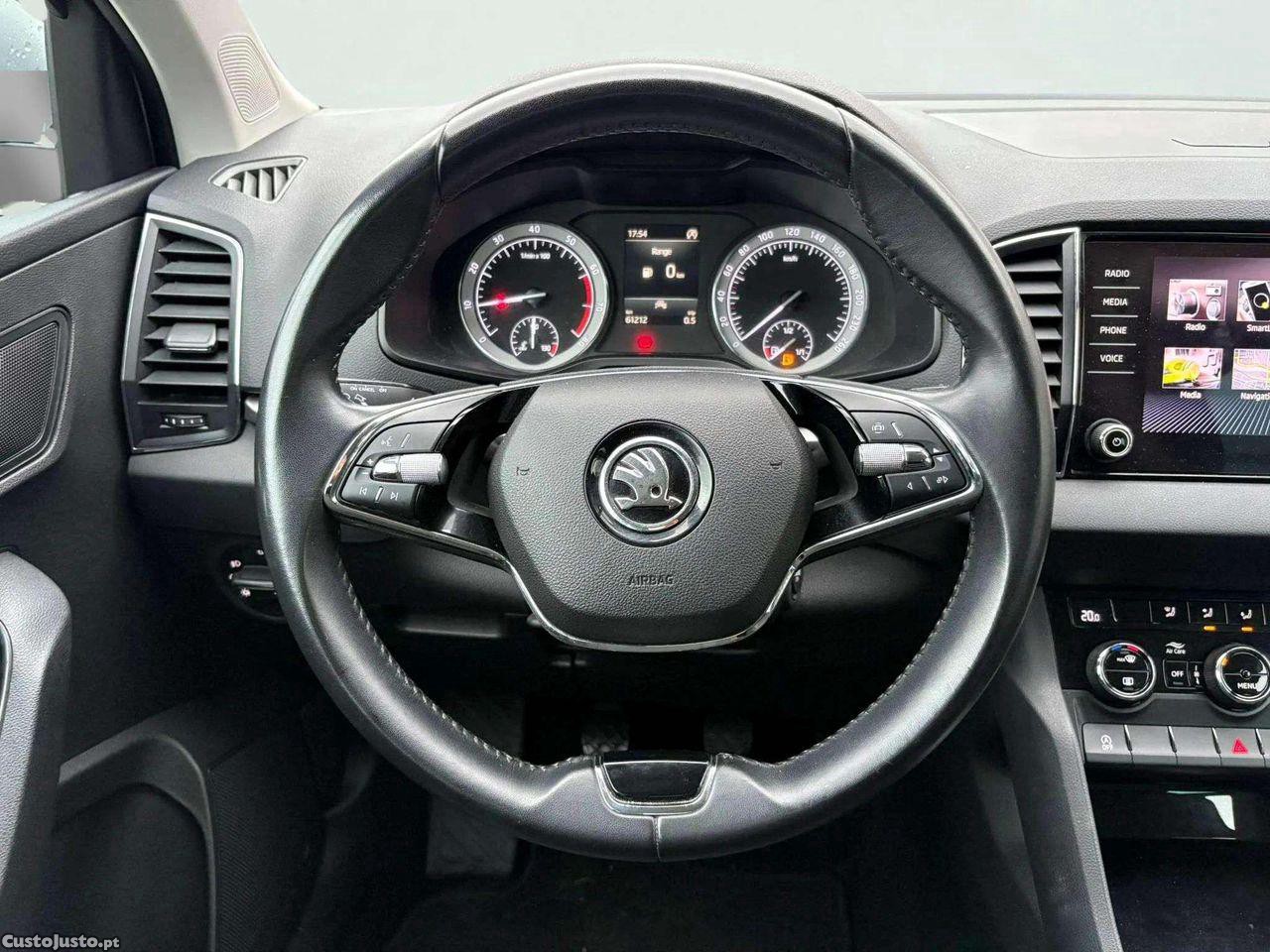Skoda Karoq 1.0 TSI — fotografia 6