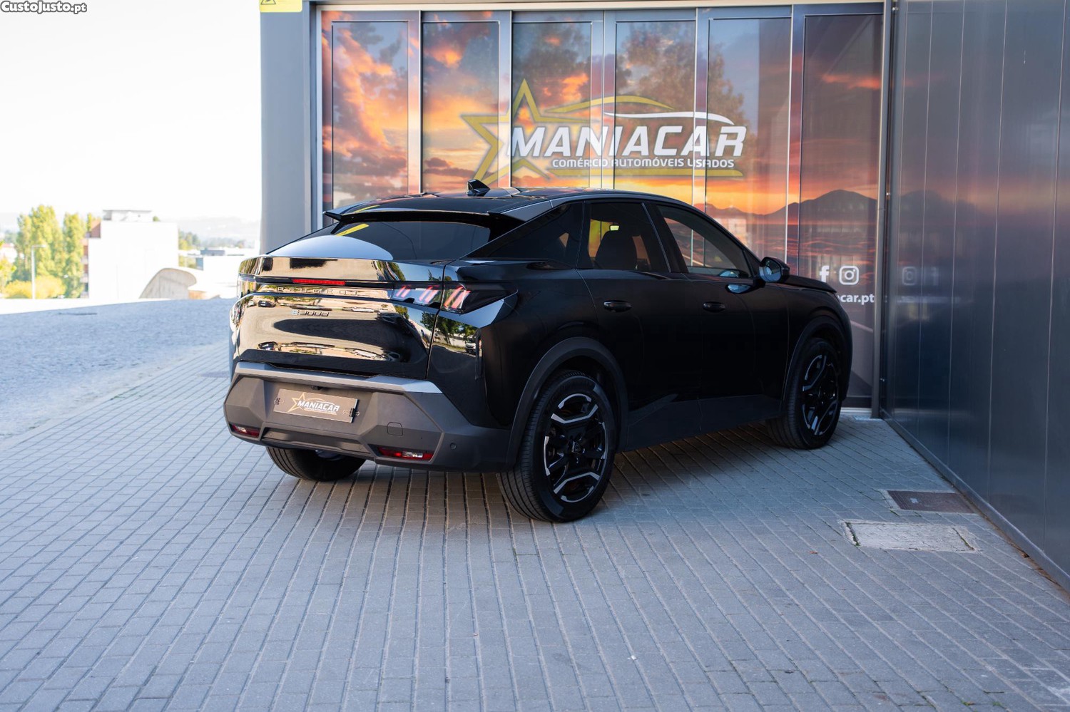 Peugeot e-3008 73 kWh Allure - 25 — photo 5