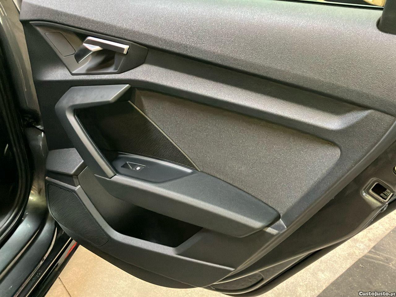 Audi A3 Sportback 45 TFSIe S tronic S line — fotografia 3