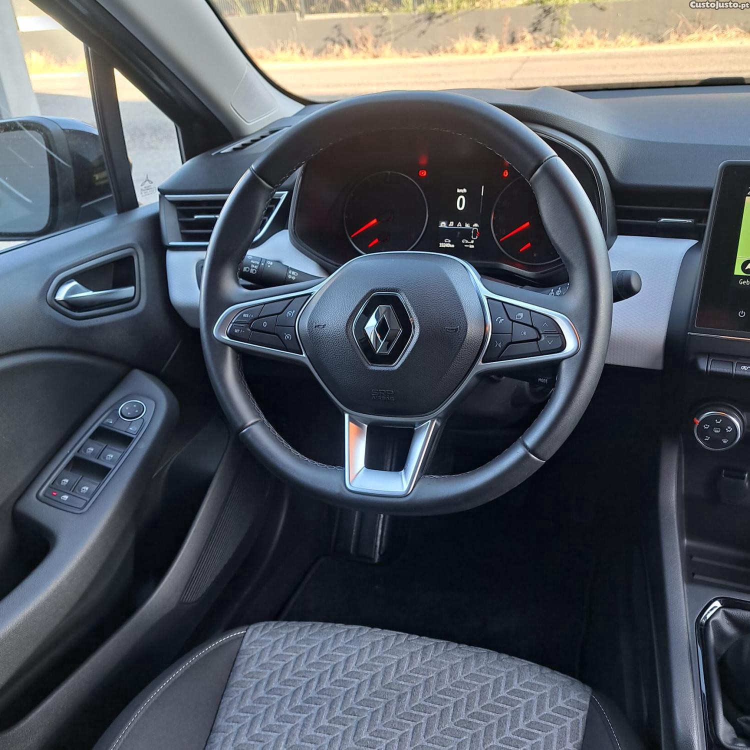 Renault Clio 1.0 TCe Evolution — fotografia 6