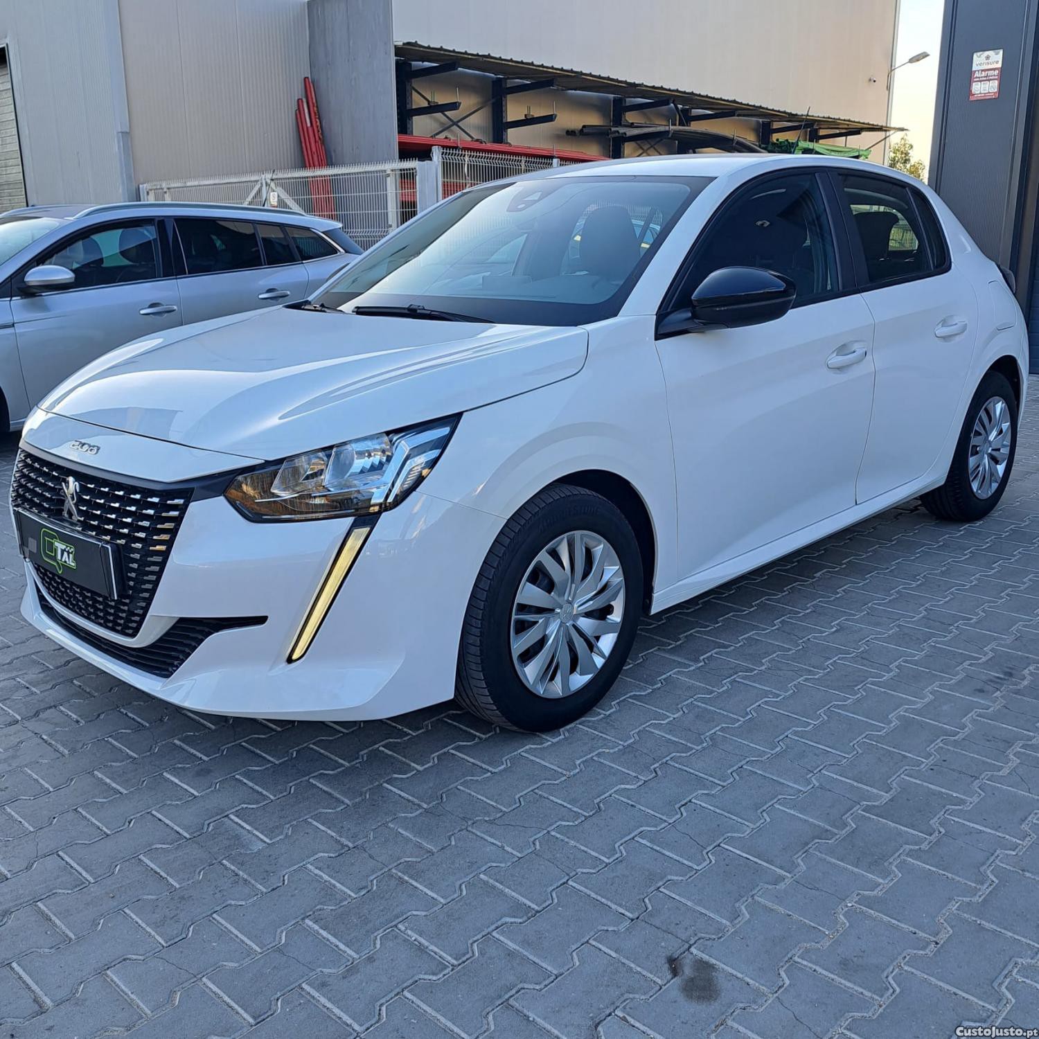 Peugeot 208 1.2 PureTech Active - 22 — photo 4