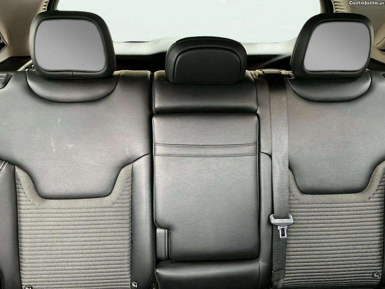 Jeep Compass 1.3 TG Limited — fotografia 4