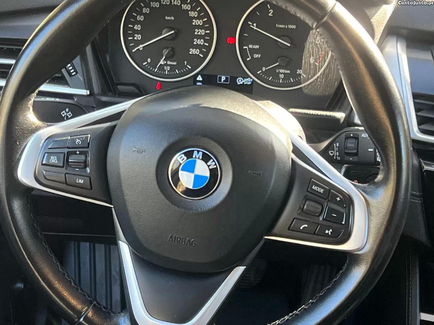 BMW 216 Active Tourer D line sport auto — fotografia 6