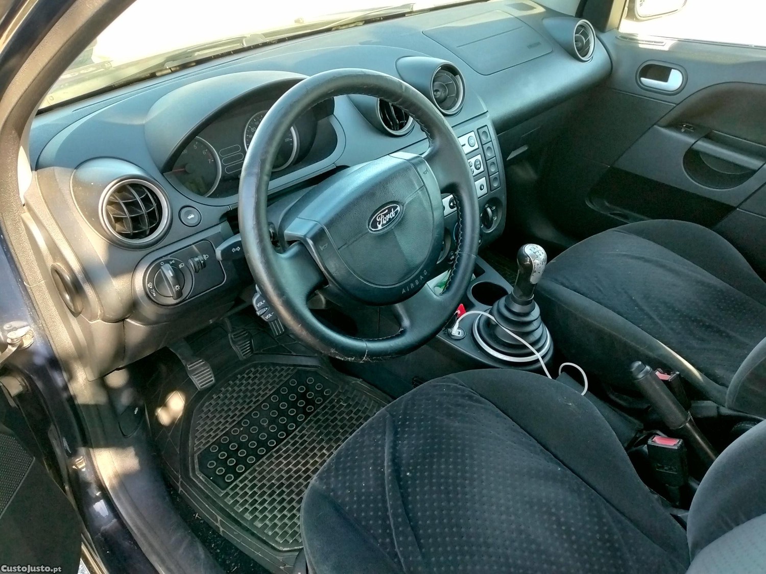 Ford Fiesta Guia - 04 — photo 4