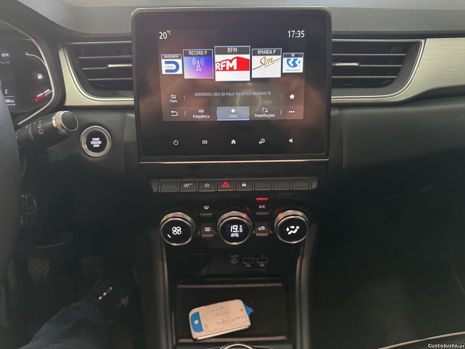 Renault Captur 0.1 TCeItens — fotografia 4