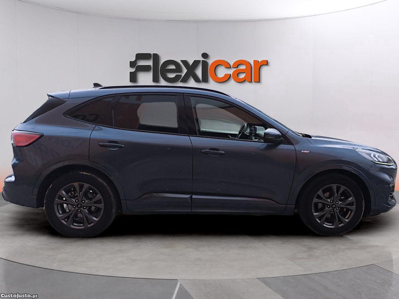 Ford Kuga 1.5 TDCi EcoBlue ST-Line — fotografia 10