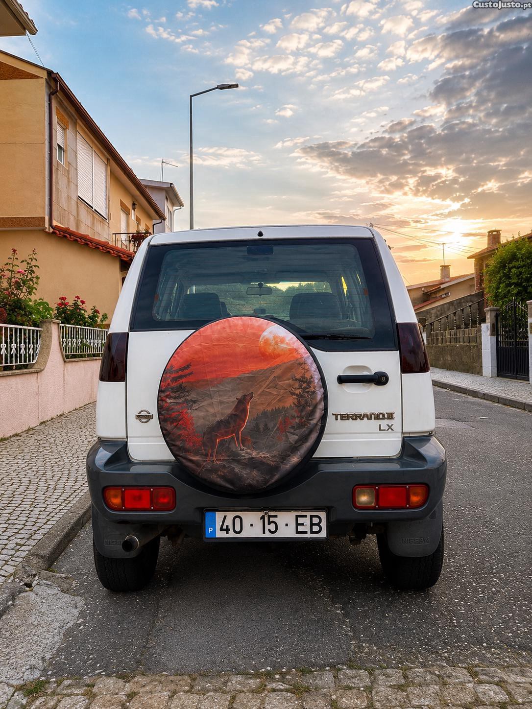 Nissan Terrano II — fotografia 4
