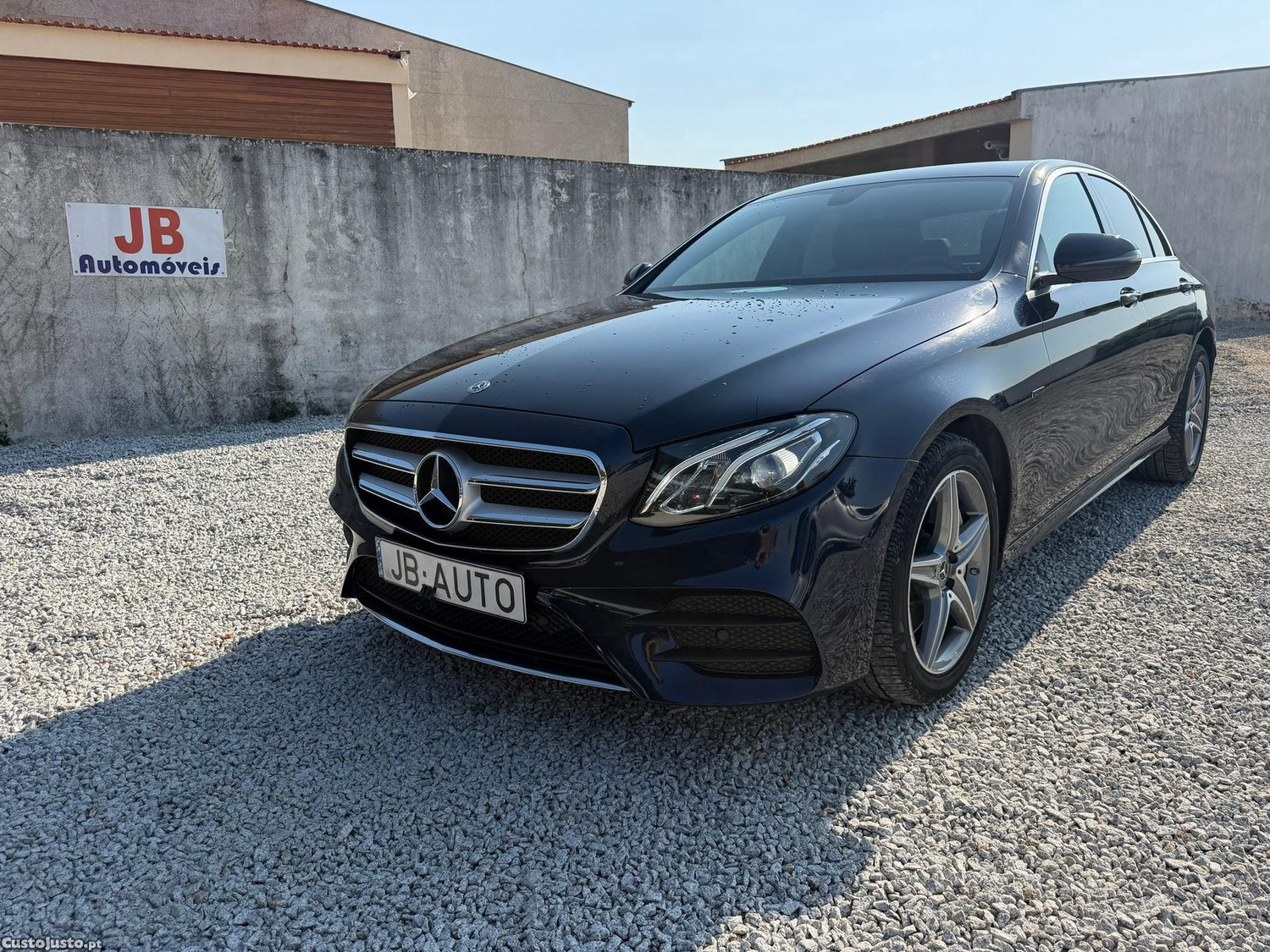 Mercedes-Benz E 300 de AMG Line — fotografia 14