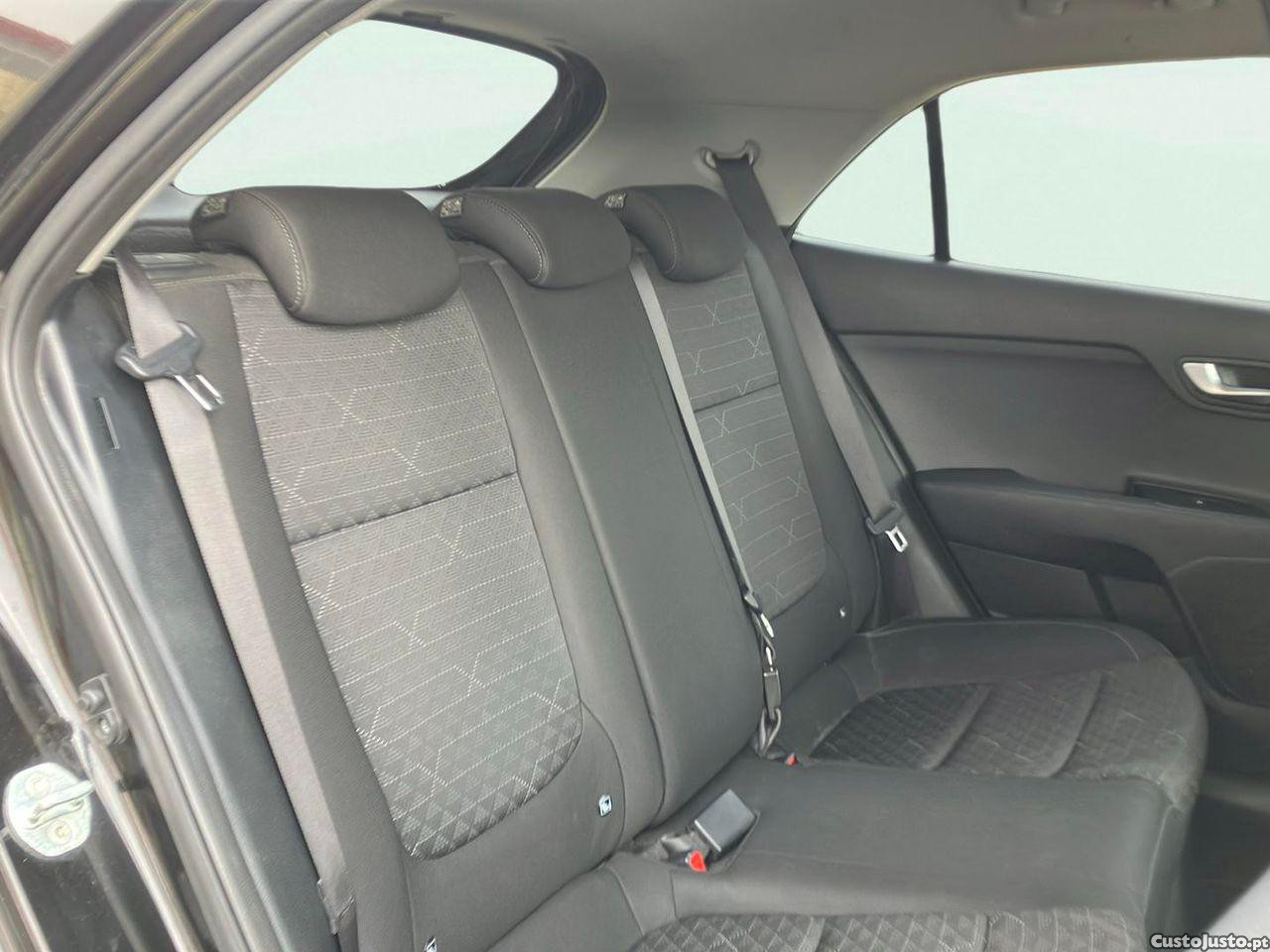 Kia Rio 1.0 T-GDi Wave — fotografia 6