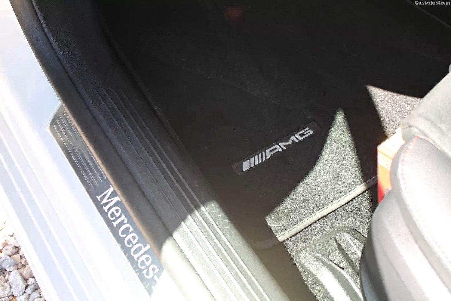 Mercedes-Benz A 180 7g-dct amg line — fotografia 5