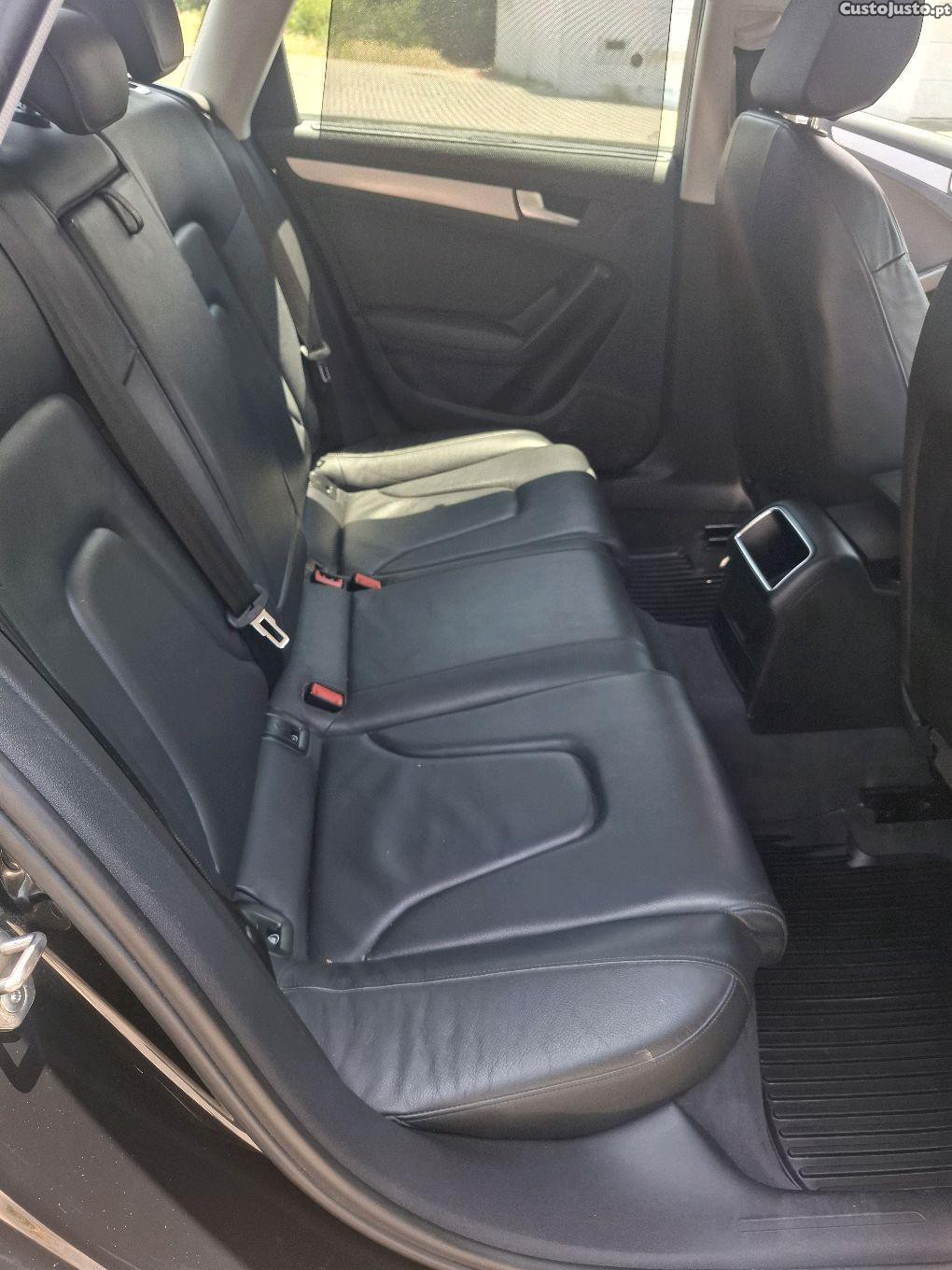 Audi A4 .B8 2.0TDI .192.000km Possibilidade Financiamento — fotografia 5