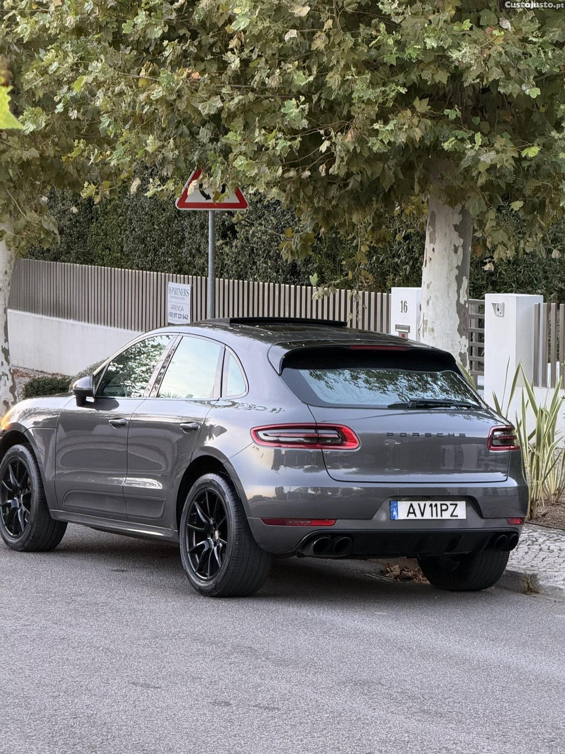 Porsche Macan Sport - 14 — photo 5