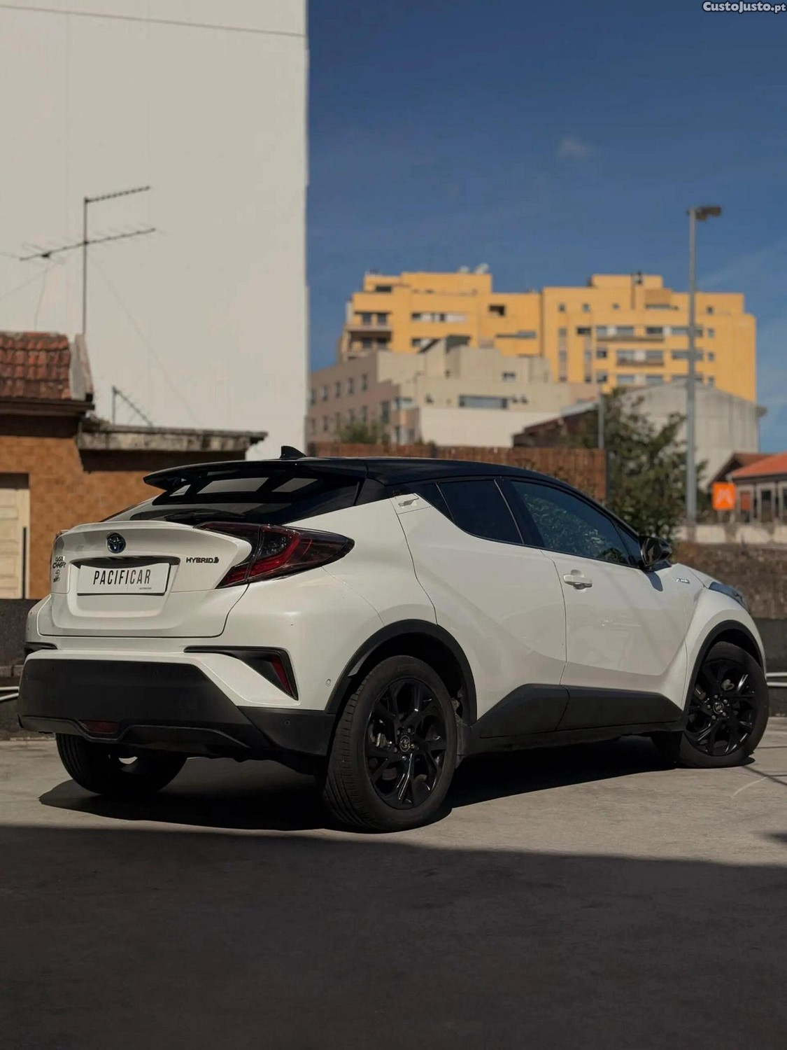 Toyota C-HR 1.8 Hybrid Square Collection - 20 — photo 2