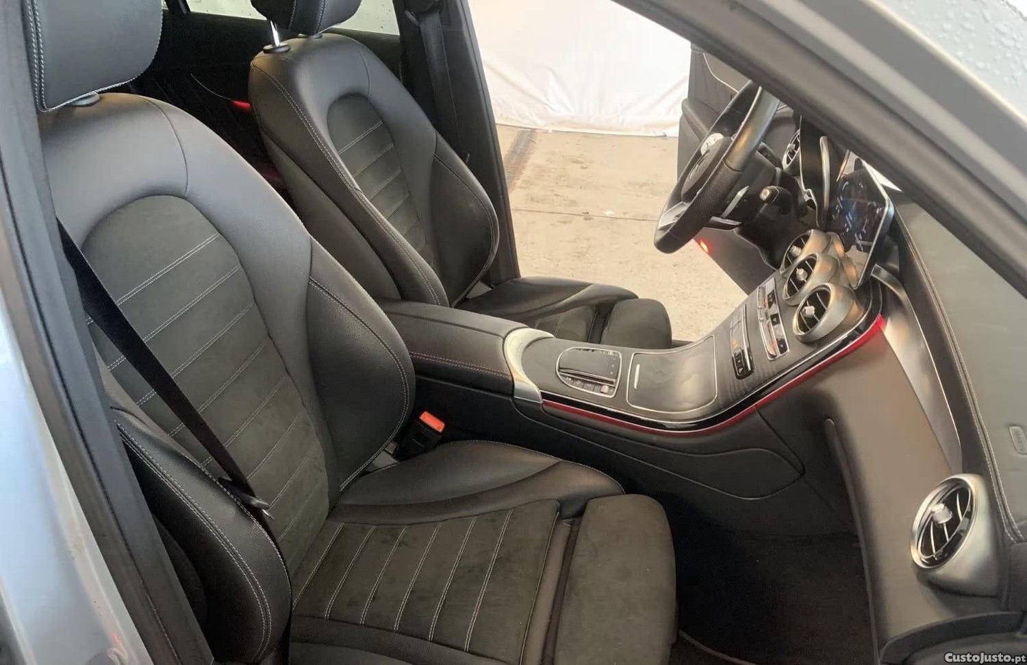 Mercedes-Benz GLC 300 Pack AMG — fotografia 5