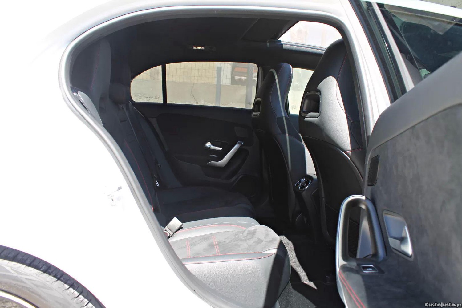 Mercedes-Benz A 180 7g-dct amg line — fotografia 8
