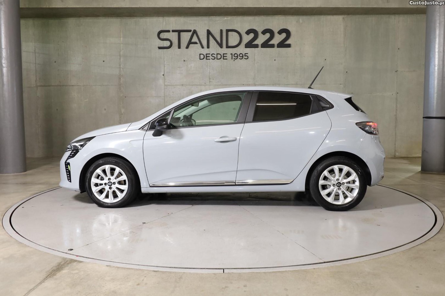 Renault Clio 1.5 Blue dCi Evolution — fotografia 17