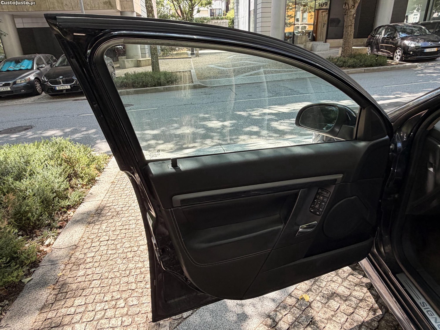 Opel Signum 1.9 CDTi Cosmo 150 CV — fotografia 12